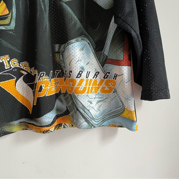 NHL Pittsburg Penguins CCM Mesh Jersey. - Picture 3 of 4